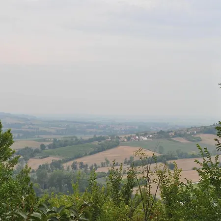 Bed and Breakfast Alice In Wonderland Pontestura